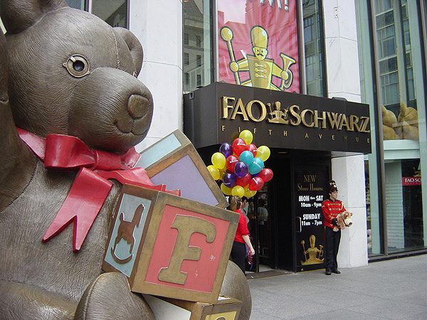 fao schwarz red derby car